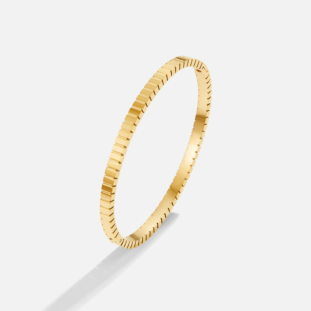 Strukturierter Gold-Armreif
