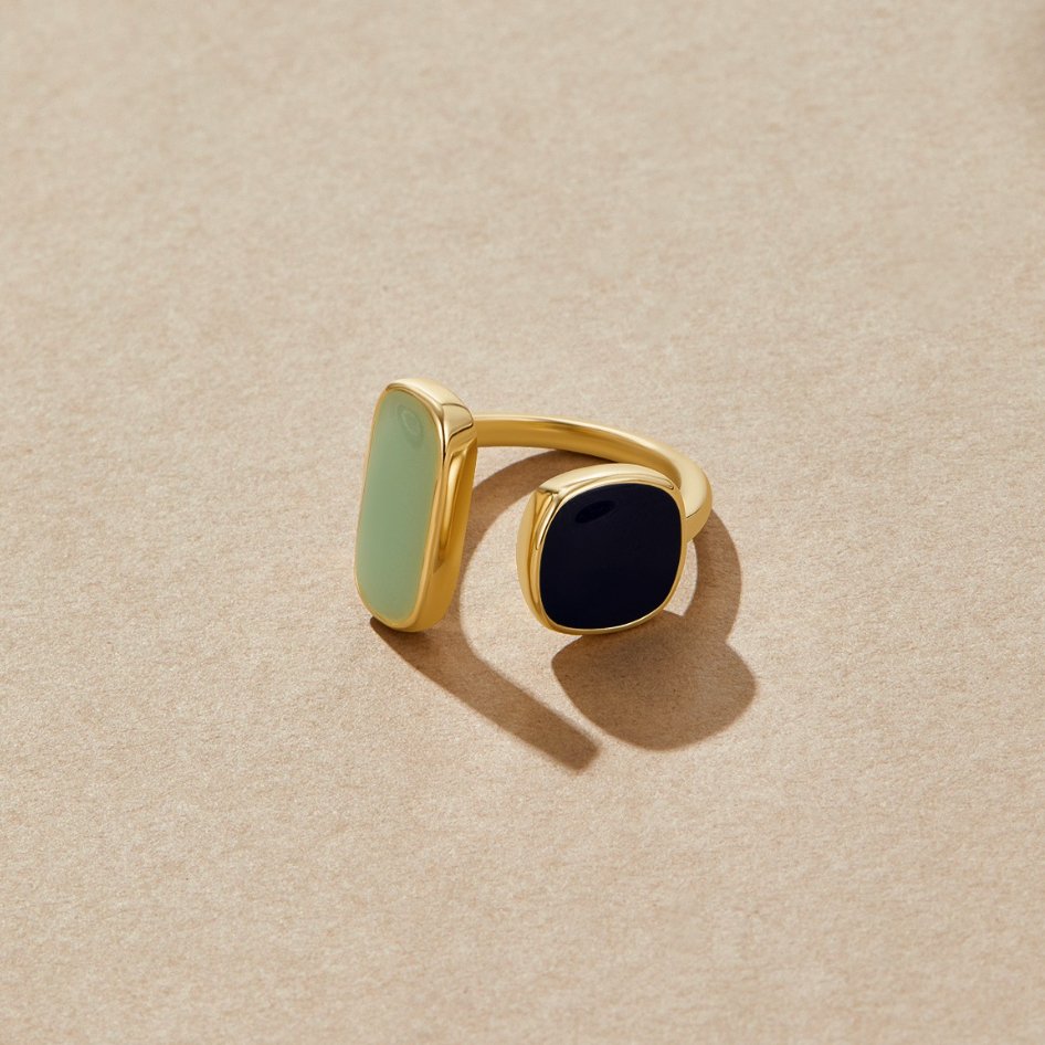 Goldener Wrap-Ring mit Doppelstein