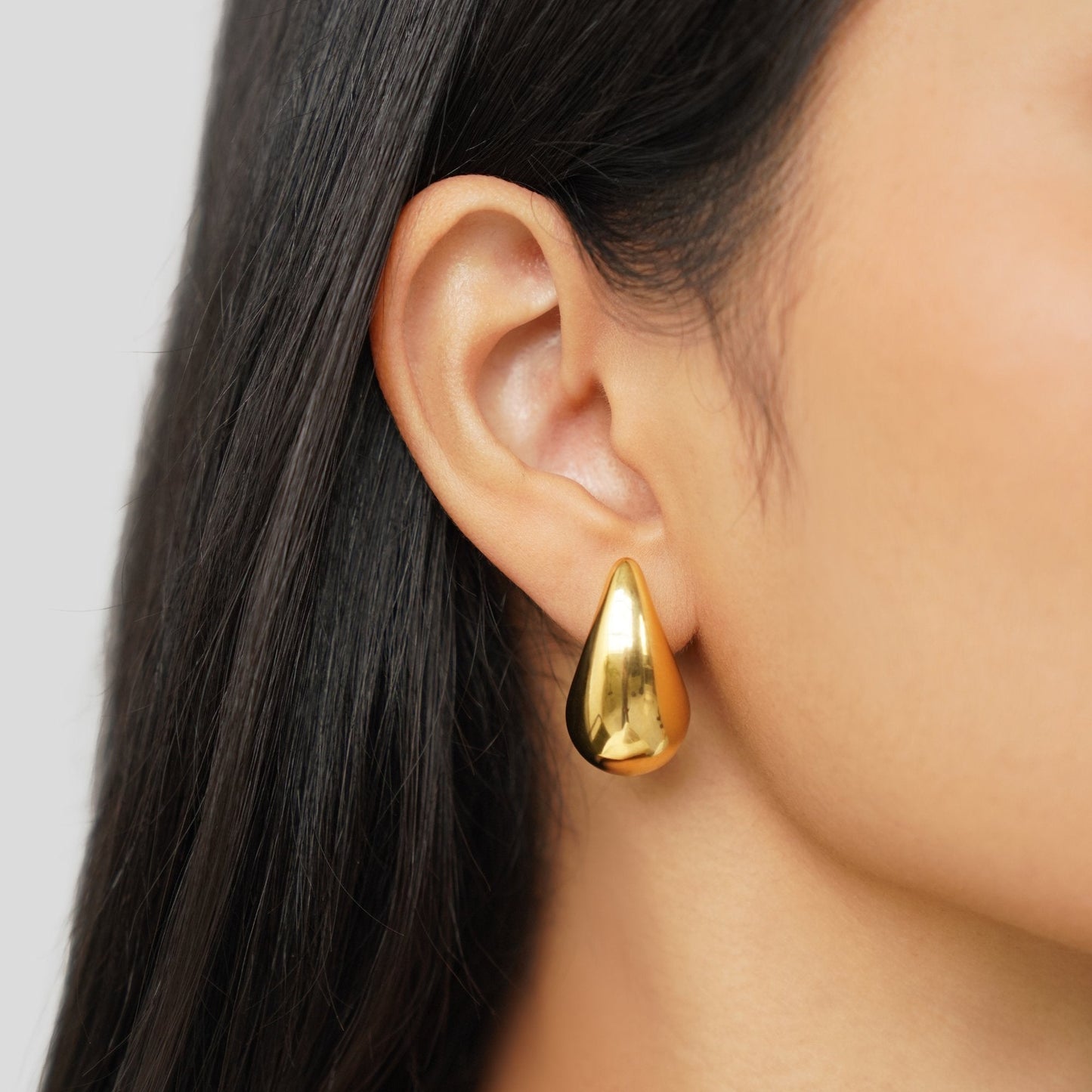 Elegante Gold-Tropfen-Ohrringe