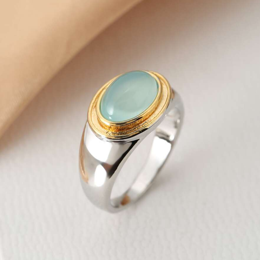 Vintage-Ring mit grünem Mondstein