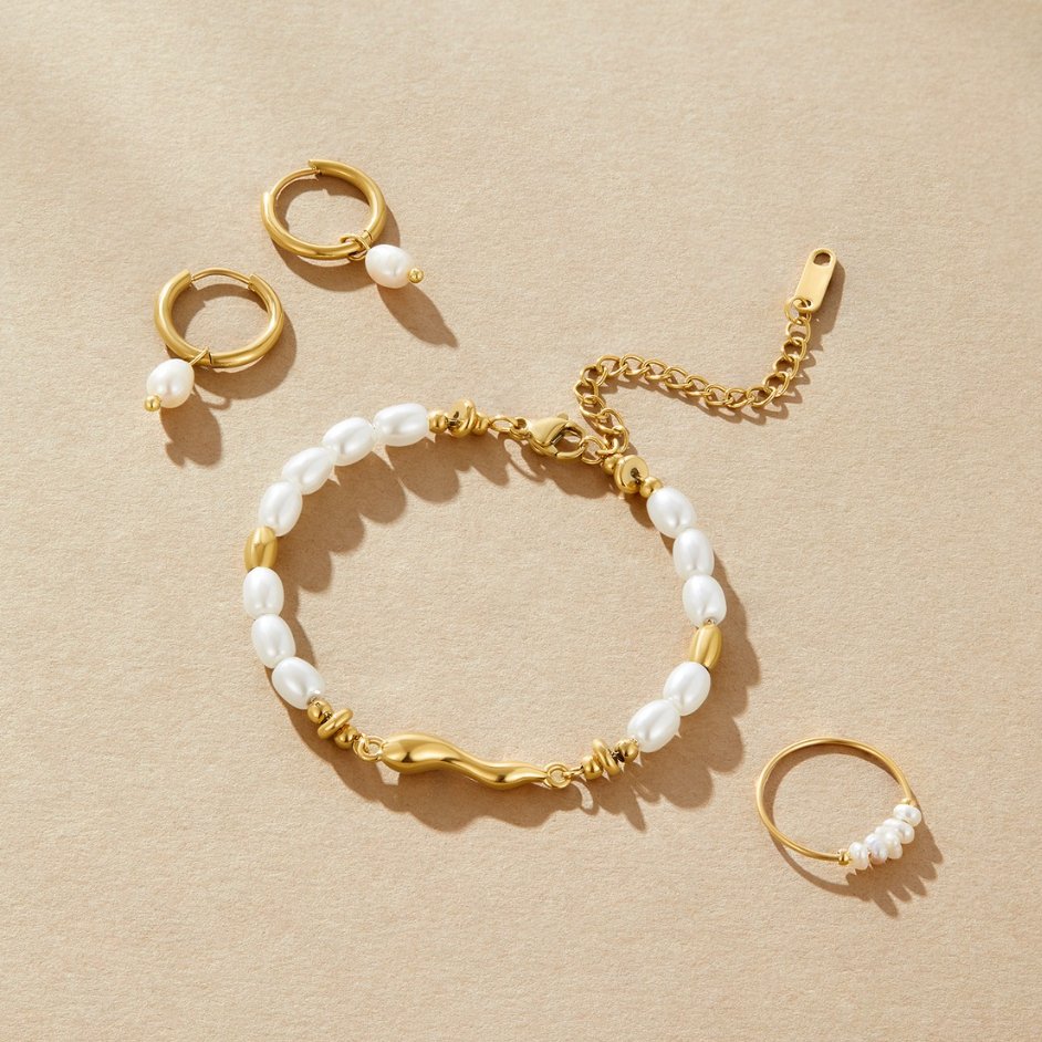 Elegantes Süßwasserperlen-Armband