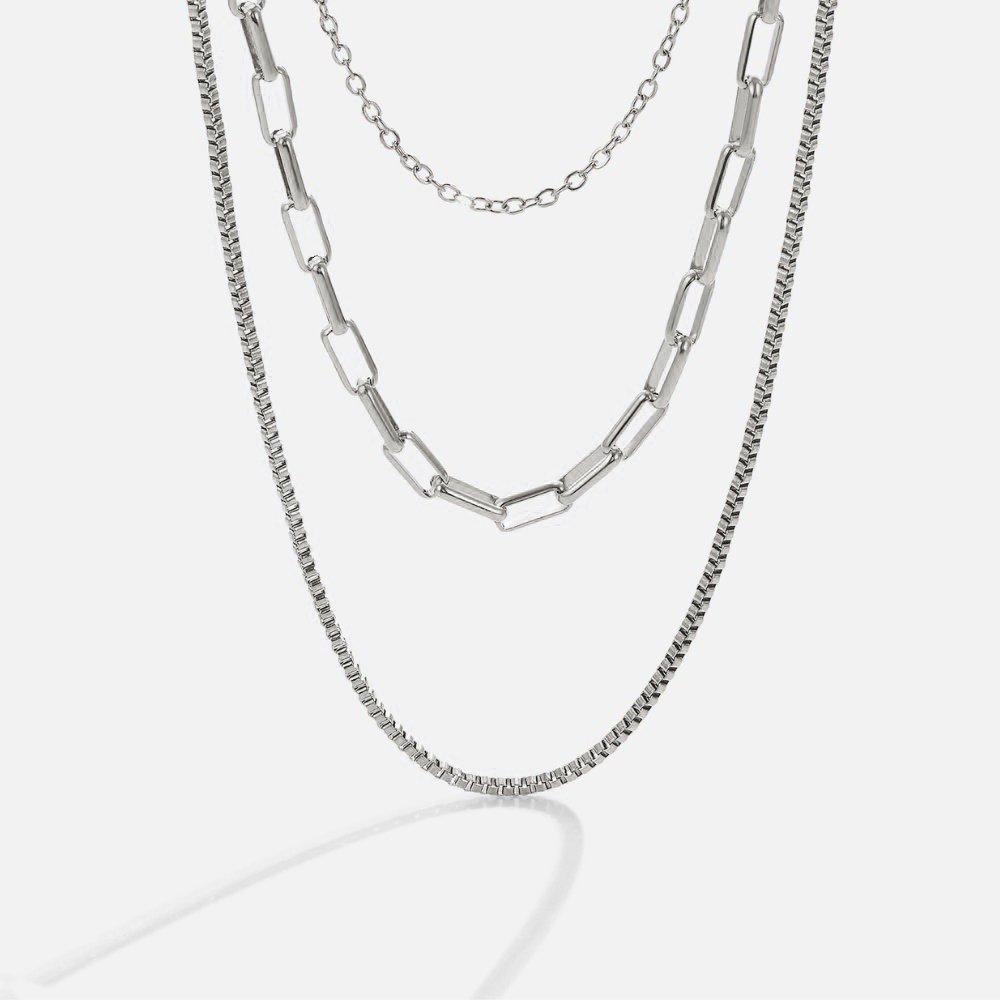 Strahlende Silber Ketten Collier im Lagenlook