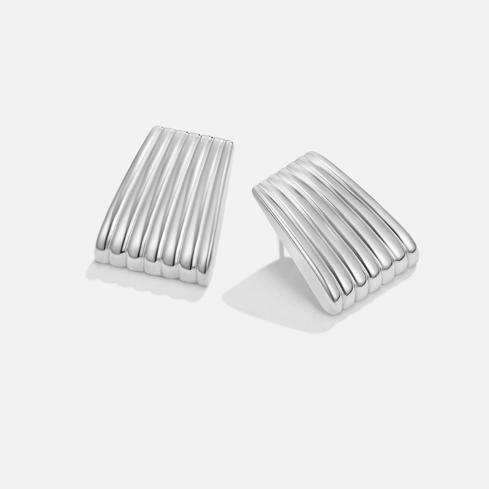Skulpturale Silber-Statement-Ohrringe