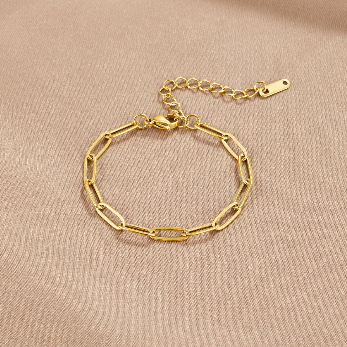 Modernes Gliederarmband in Gold