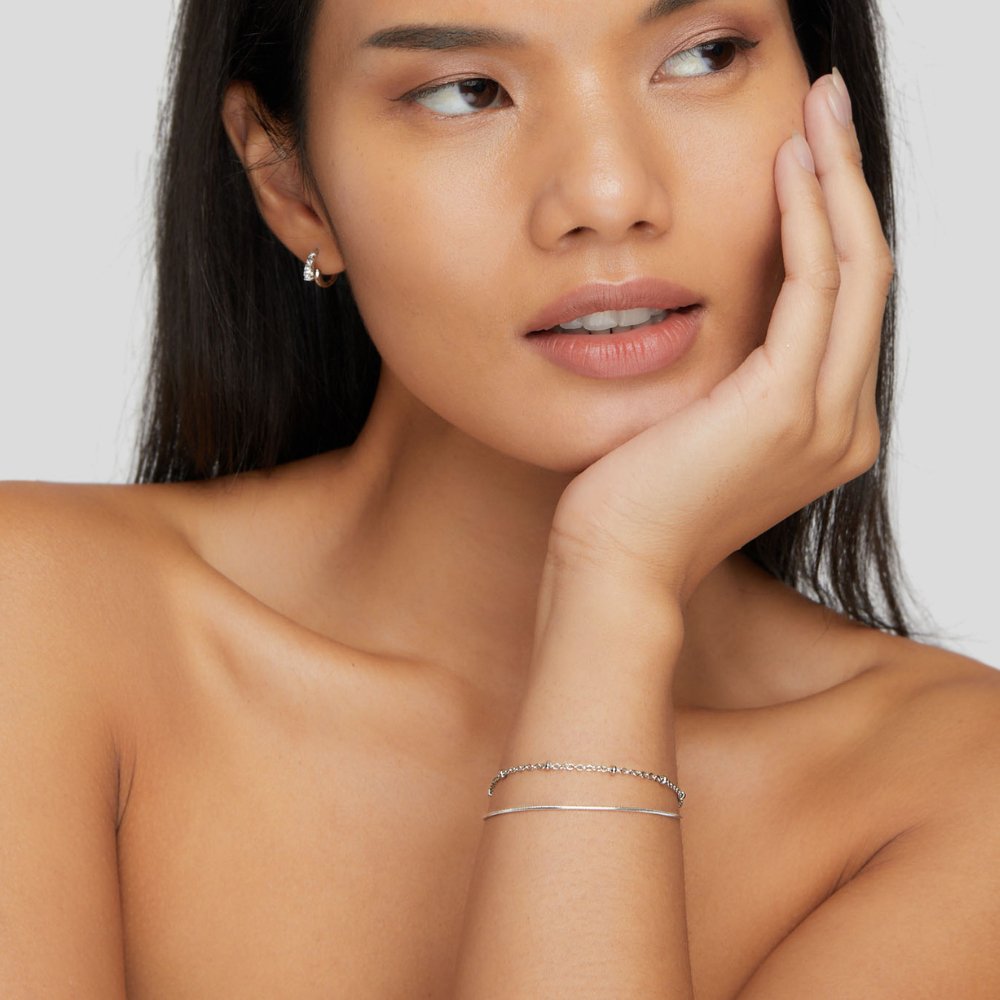 Zartes Geschichtetes Silberarmband
