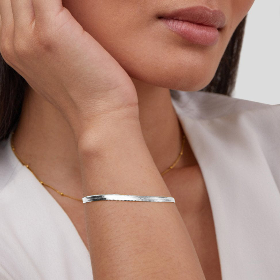 Schlankes Schlangenketten-Armband