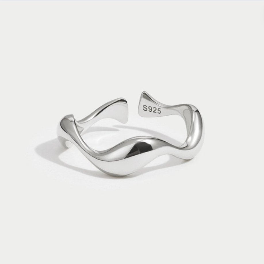 Waves Minimalistischer Ring
