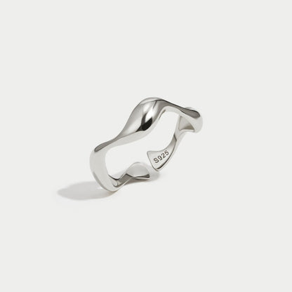 Waves Minimalistischer Ring