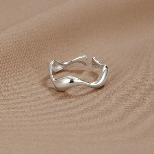 Waves Minimalistischer Ring