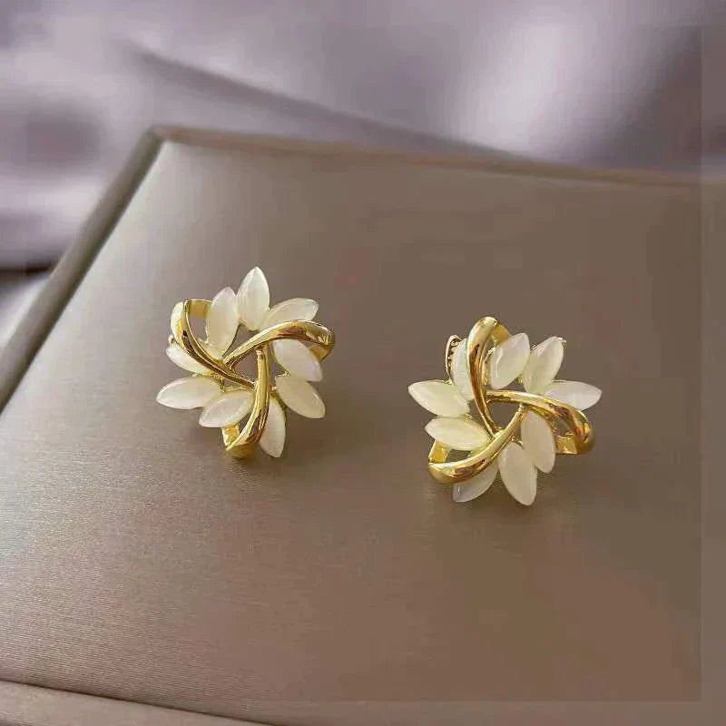Elegante Blatt Opal Ohrringe