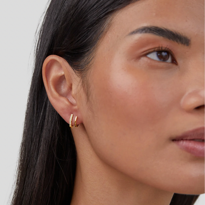 Doppelreif-Ohrringe mit Kristallen