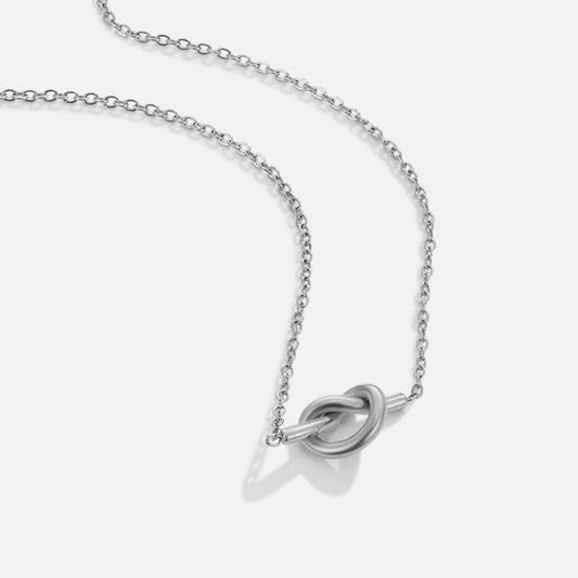 Silberne Knotenkette
