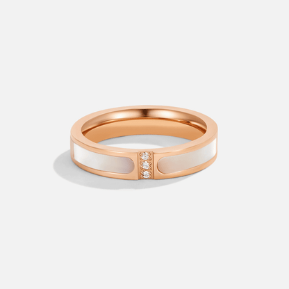 Roségoldener Ring mit Perleneinlage
