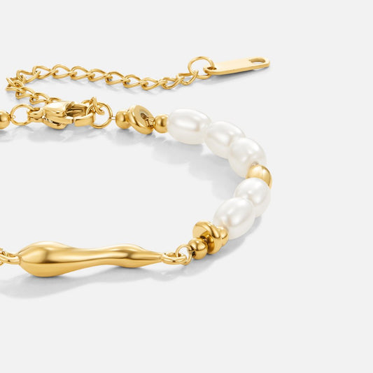 Elegantes Süßwasserperlen-Armband