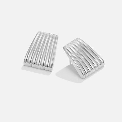 Skulpturale Silber-Statement-Ohrringe