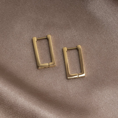 Elegantes Set aus Blüten- & Geometrischen Creolen